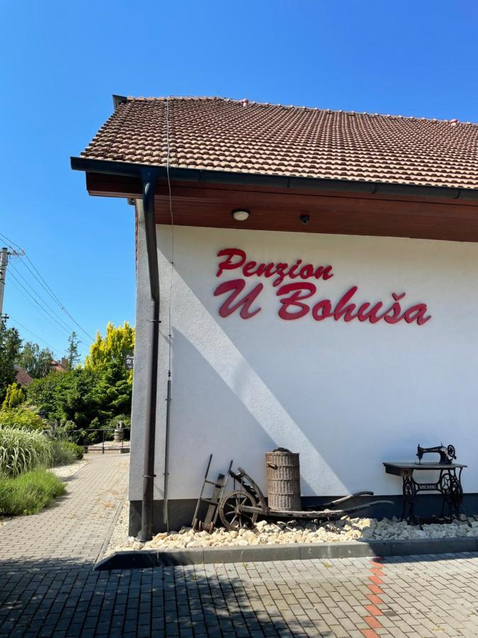 Penzion U Bohusa Lednice Exterior foto